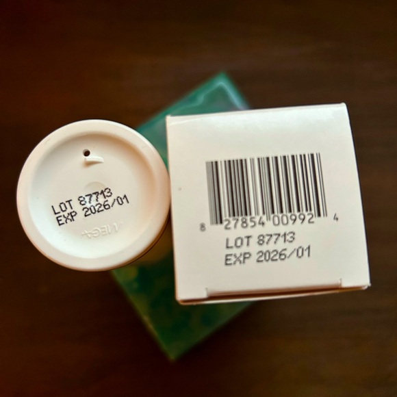 Elta MD UV restore tinted sunscreen - Picture 4 of 4